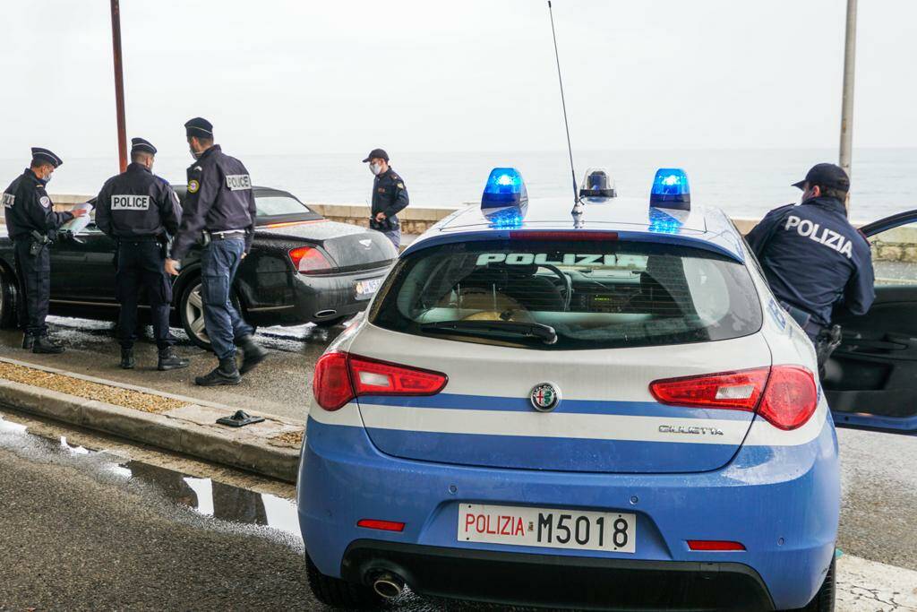 Riviera24- polizia frontiera