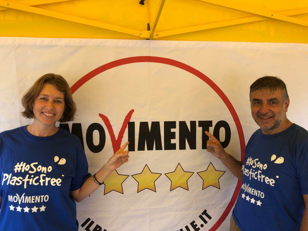 Sanremo, Roberto Rizzo (M5s) dona tre foto-trappole per fermare l’abbandono dei rifiuti