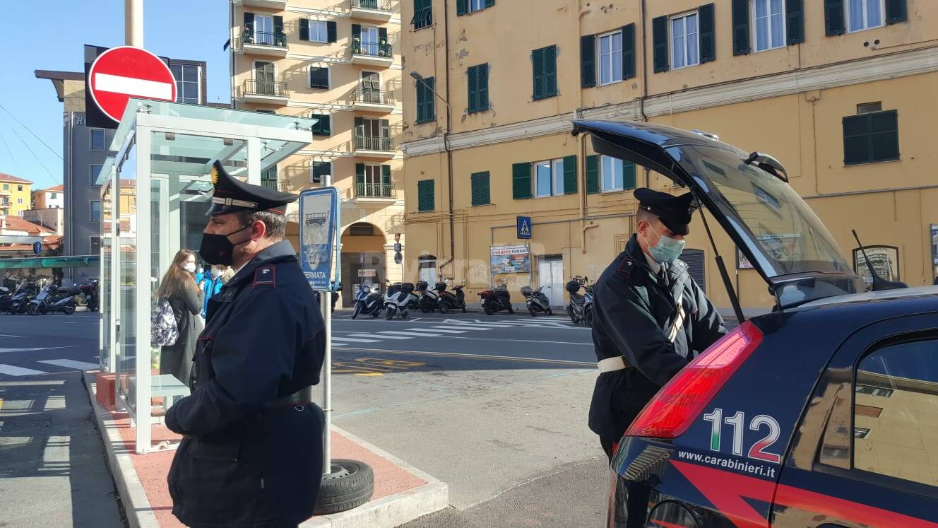 controlli anticovid carabinieri imperia 