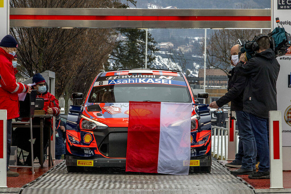 Rallye Monte-Carlo 2021, Tänak domina le prime due prove speciali