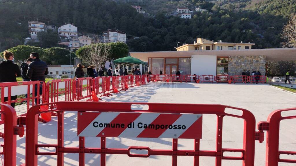 Camporosso, vaccino anti Covid-19 ai lavoratori frontalieri: ultimi giorni per prenotare