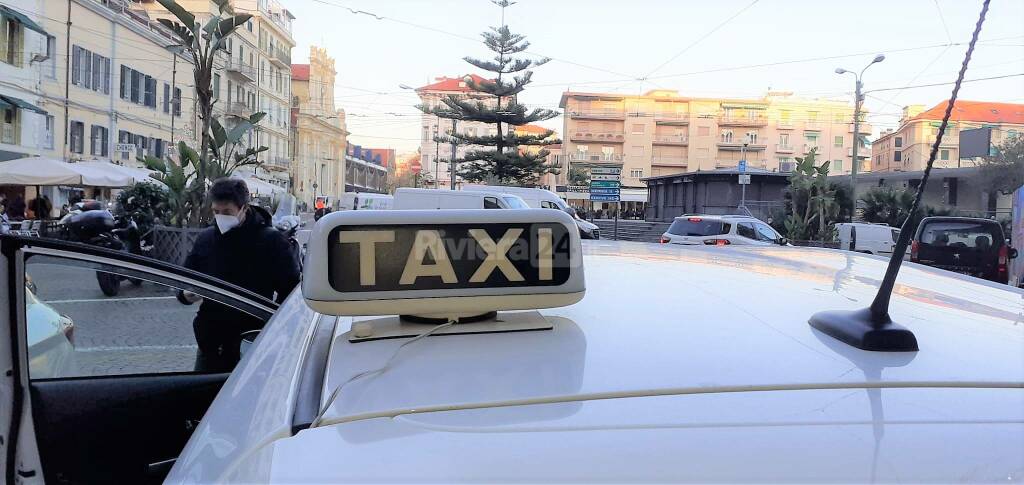 taxi sanremo