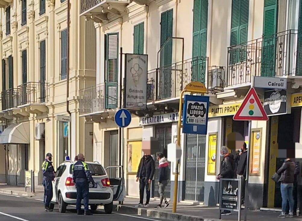 Da Sanremo a Diano Marina senza giustificazione: sanzionati dalla municipale