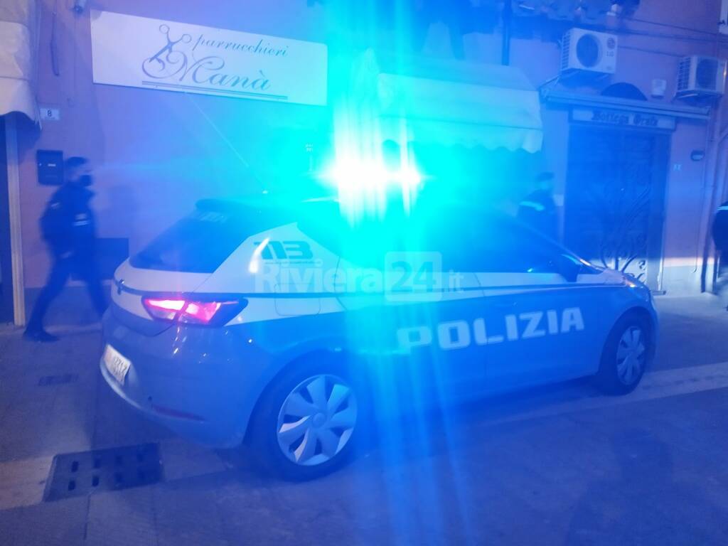 assembramenti blitz piazza doria