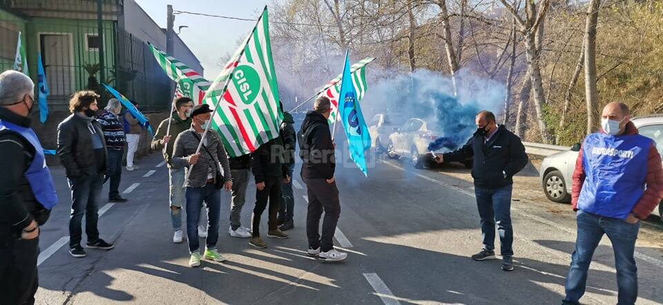 manifestazione protesta lavoratori Sanremo 