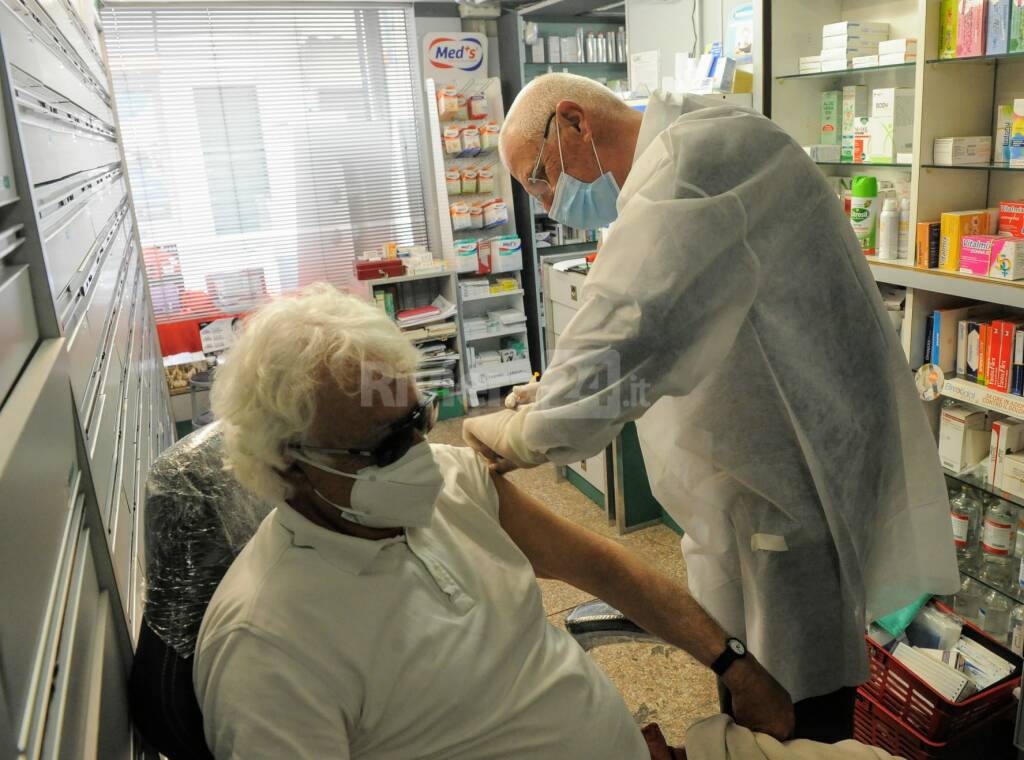 Vaccination Day alla farmacia Rebagliati di Imperia 