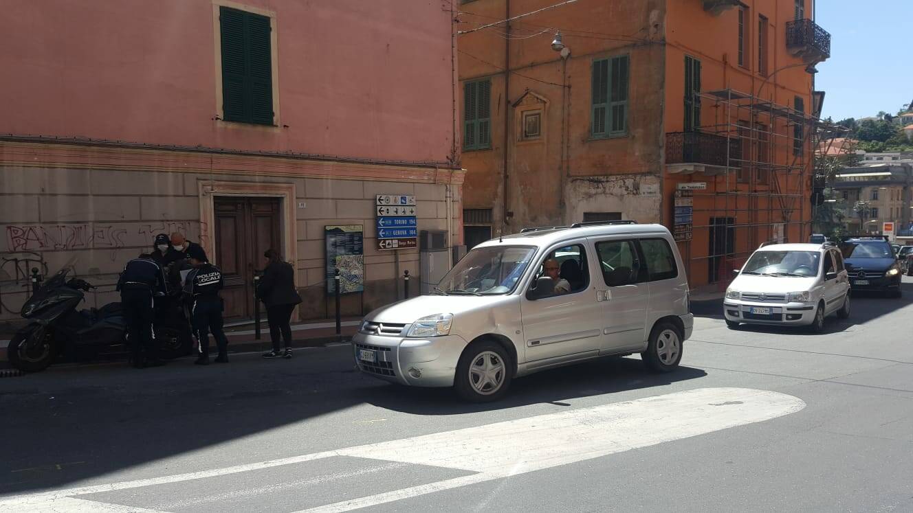 incidente corso garibaldi imperia 