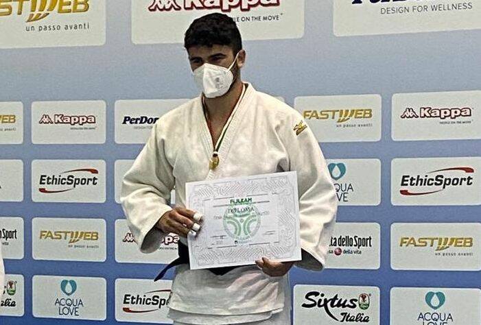 Lorenzo Rossi dello Judo Club Sakura Arma di Taggia sul podio alla “Finale Nazionale Juniores 2021”
