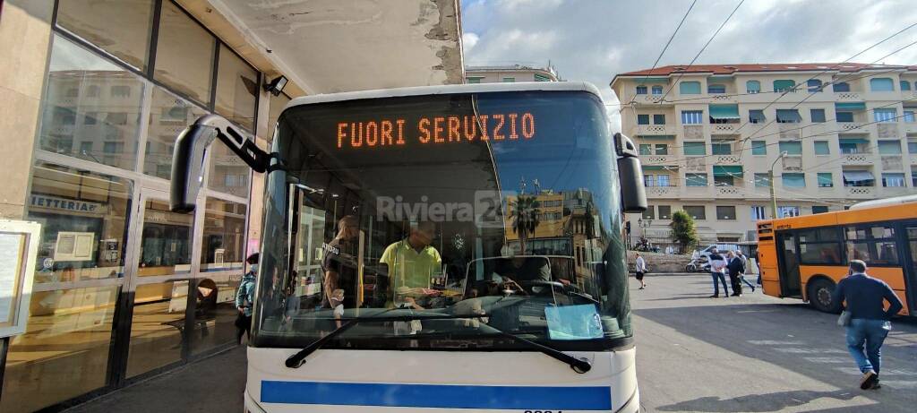 protesta riviera trasporti