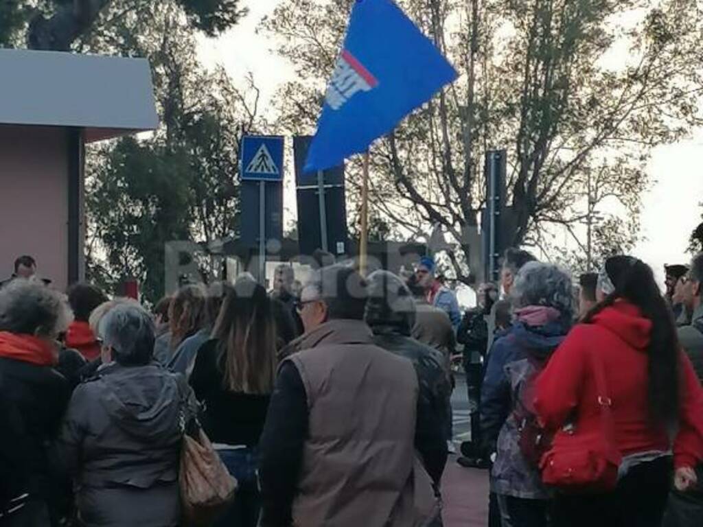 manifestazione di “Italexit con Paragone” Imperia 