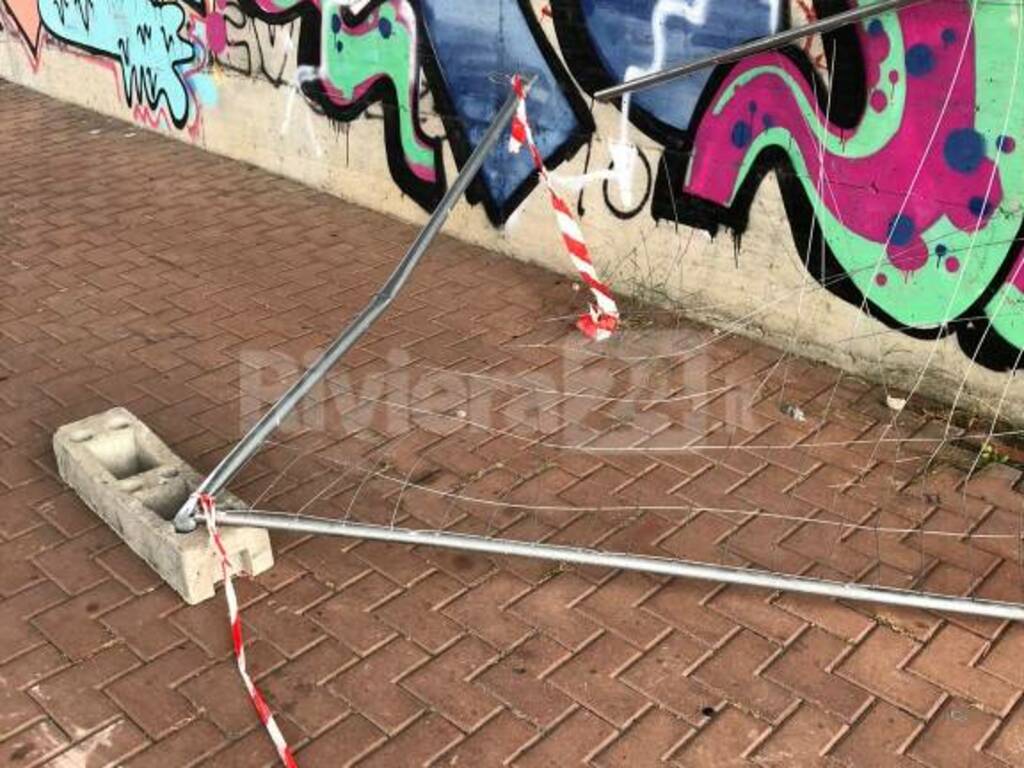 entro tamponi Taggia vandalizzato