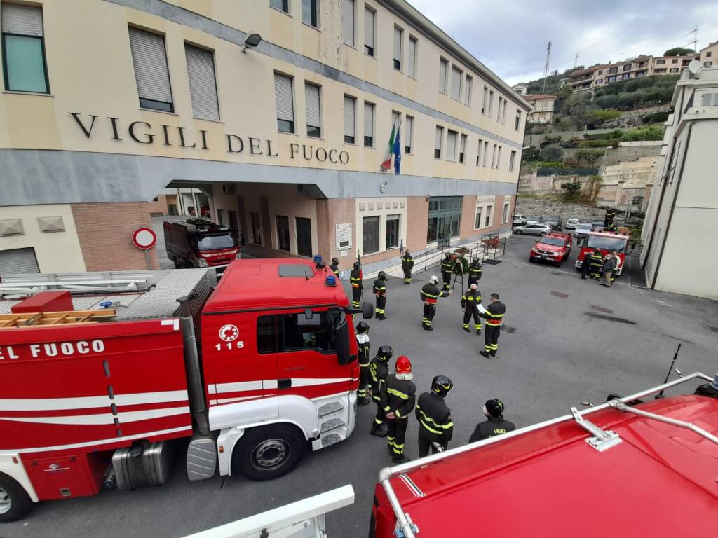 riviera24 - Santa Barbara dei vigili del fuoco a Imperia