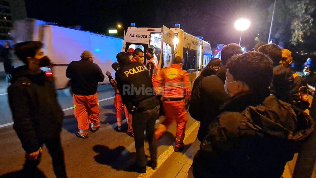 giovane precipitato torrente impero