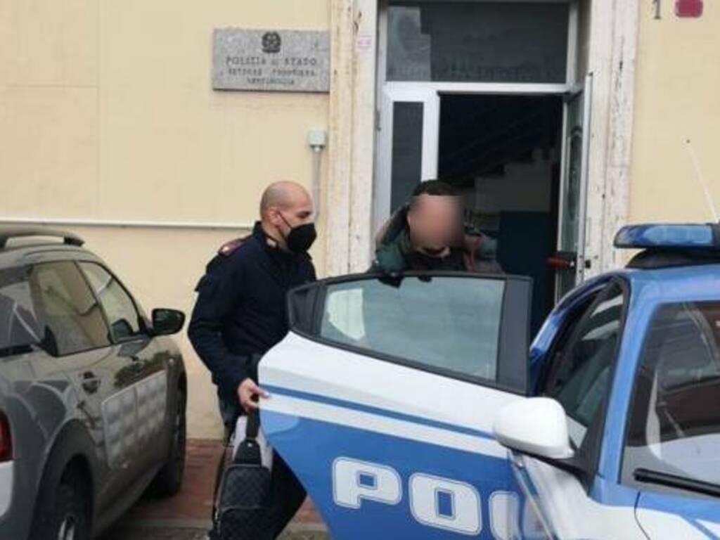 arresto polizia frontiera ventimiglia