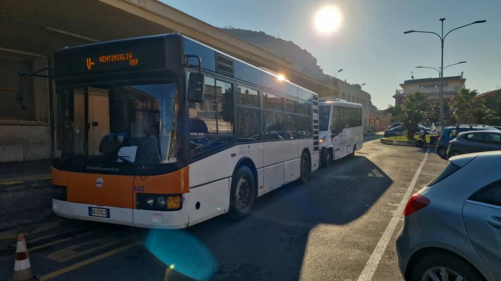 Capolinea di Riviera Trasporti a Ventimiglia