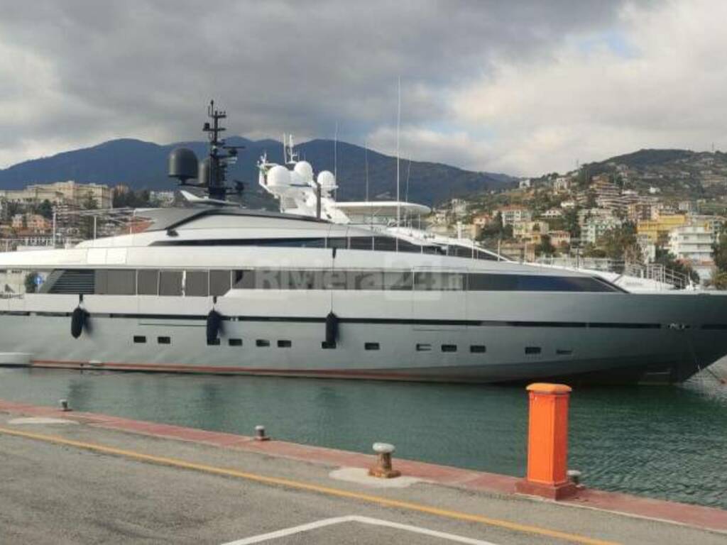 lena yacht russo oligarca sanremo