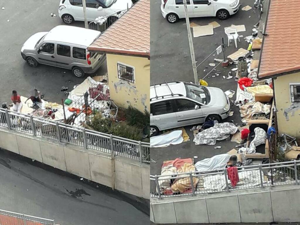 Ventimiglia, migranti accampati davanti alla sede della Caritas