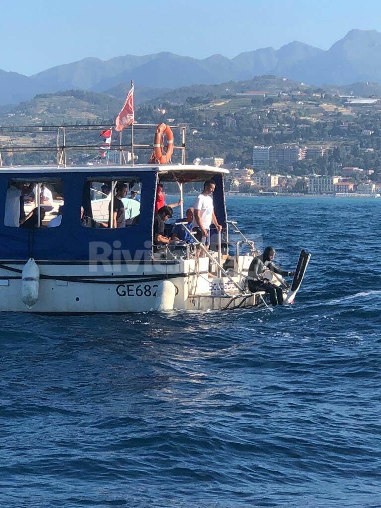 tentativo di record mondiale di apnea in assetto variabile senza pinne