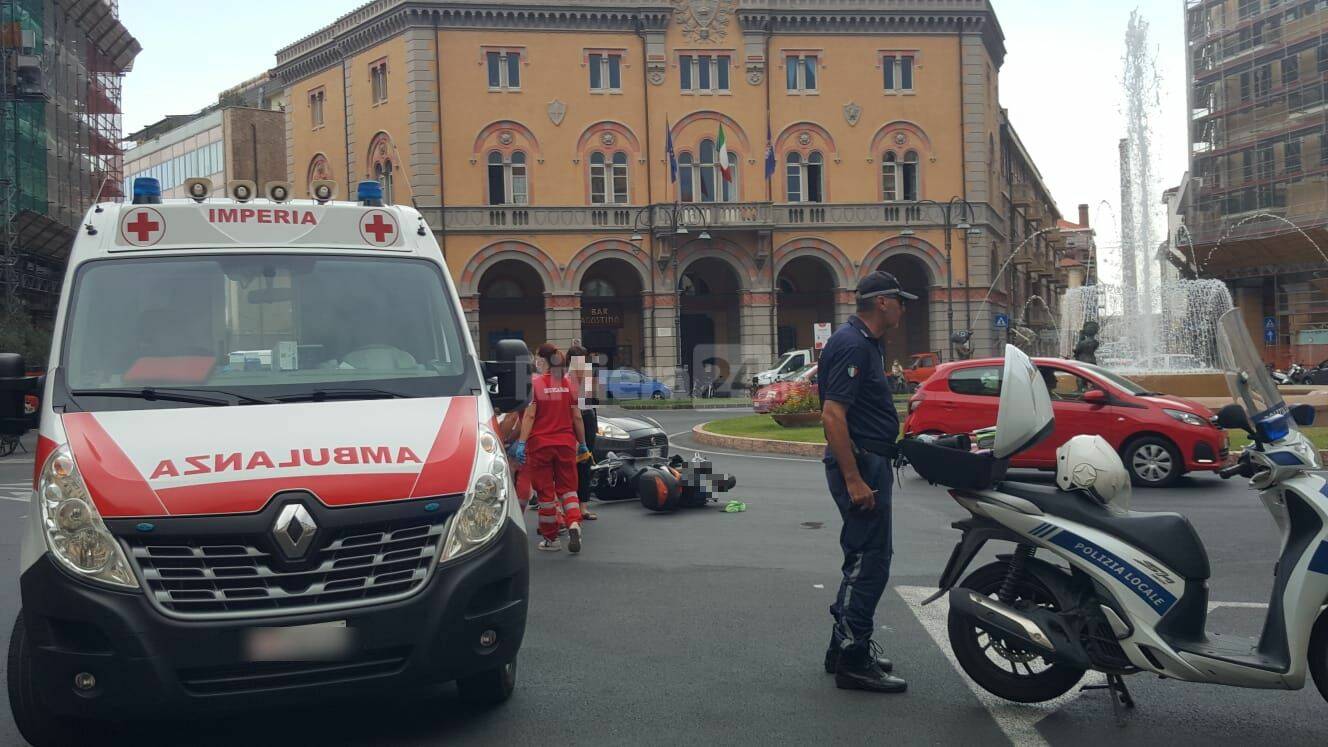 incidente piazza Dante Imperia 