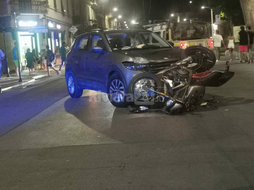 incidente scooter auto taggia