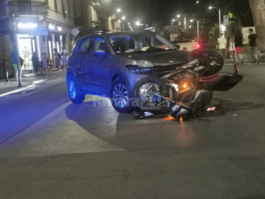 incidente scooter auto taggia