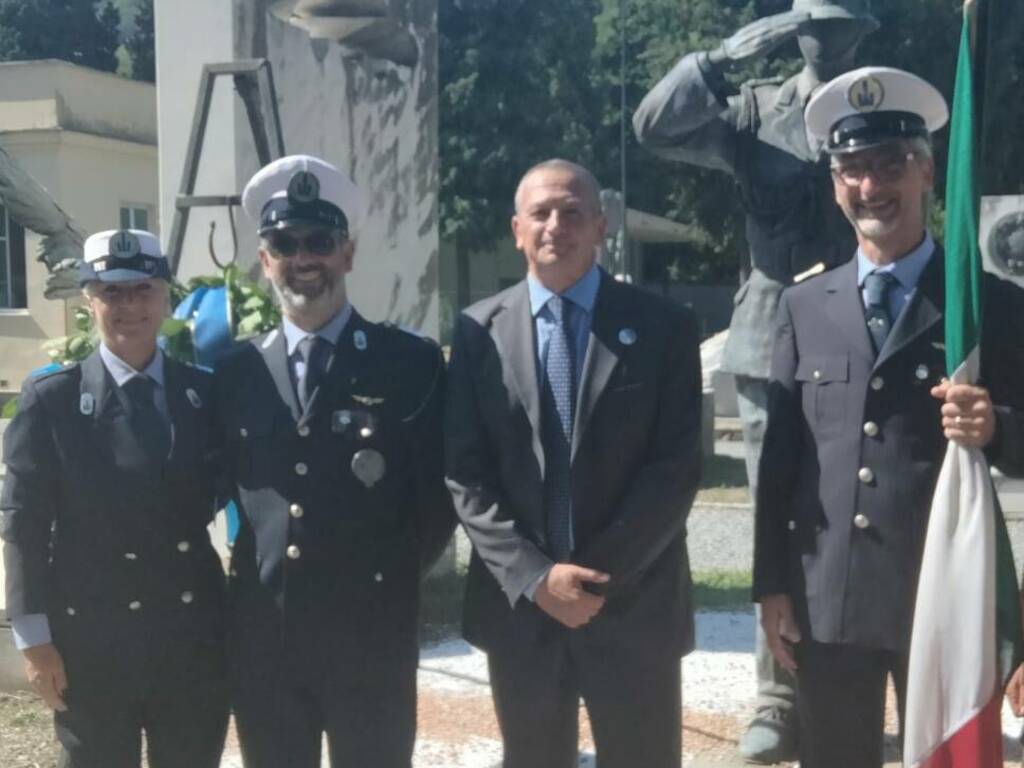 cerimonia polizia Genova