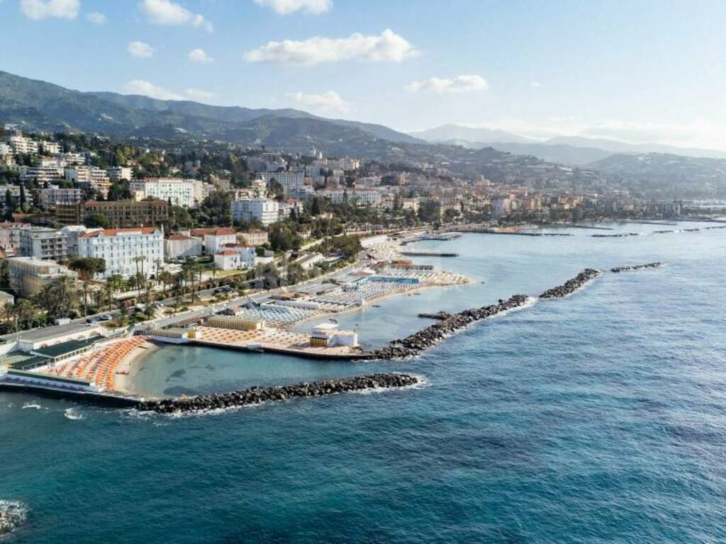 spiagge sanremo drone