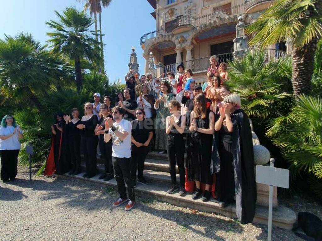 Amore e Psiche , teatro itinerante del Liceo Artisico a Villa Grock